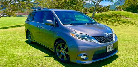 Toyota Sienna 2016