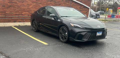 Toyota Camry Hybrid 2025