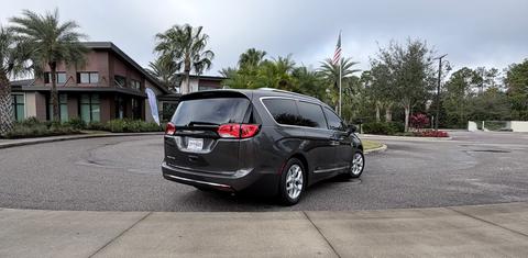 Chrysler Pacifica 2018
