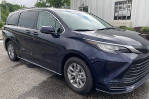 Toyota Sienna car