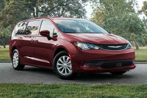 Chrysler Voyager 2025 in Honolulu