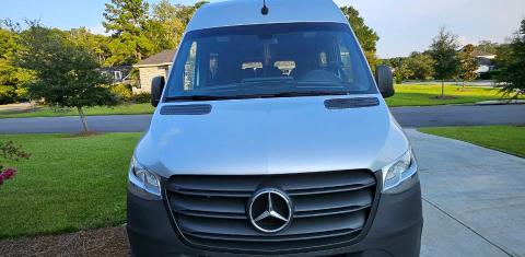 Mercedes-Benz Sprinter 2024