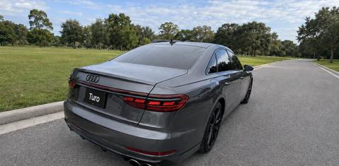 Audi S8 2023