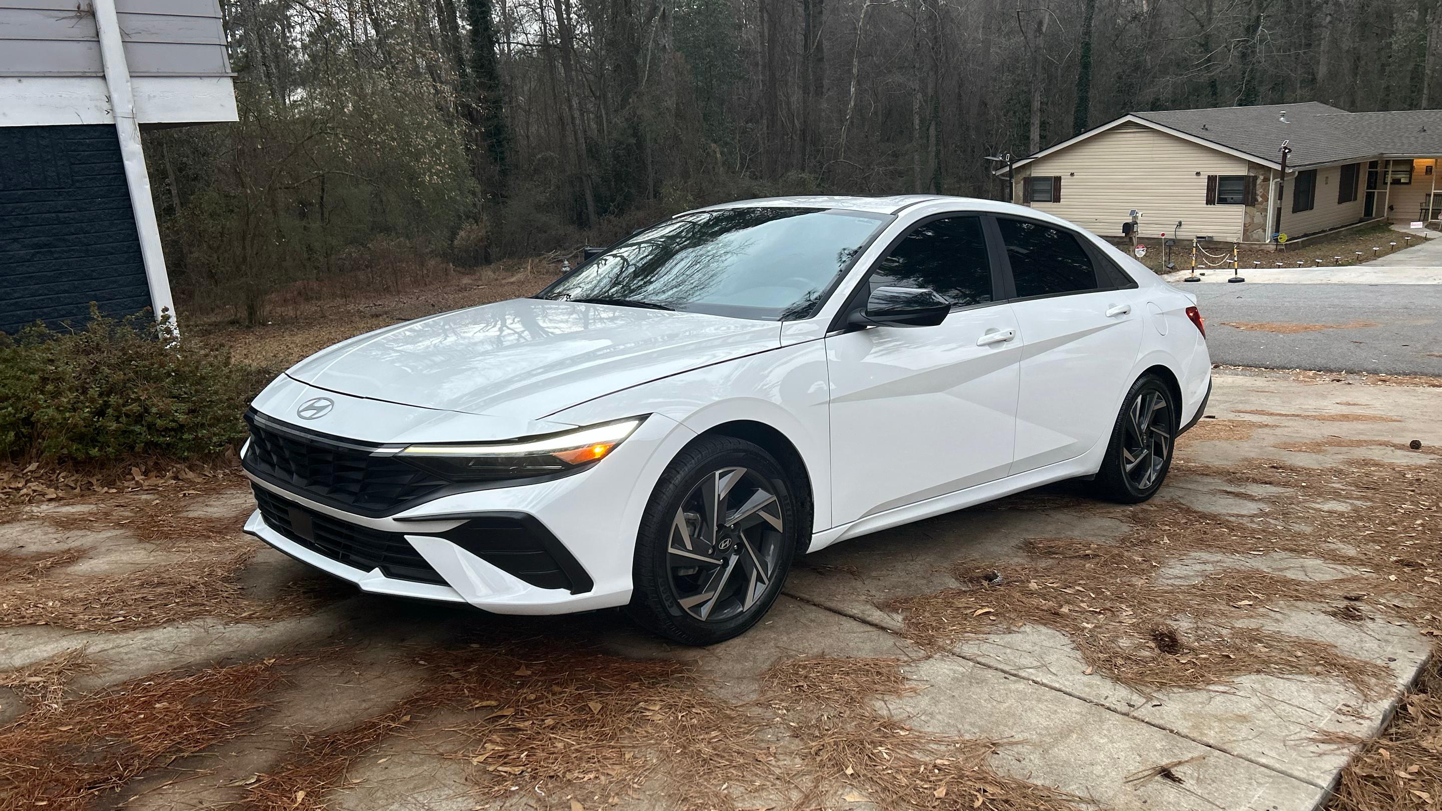 Hyundai Elantra 2024 in 