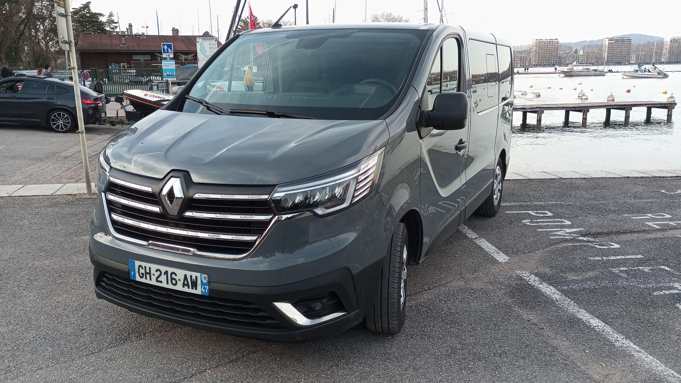 Renault TRAFIC III 2022 à Annecy