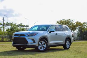 Toyota Grand Highlander 2025 in Miami