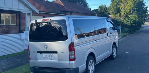 Toyota HIACE 2017