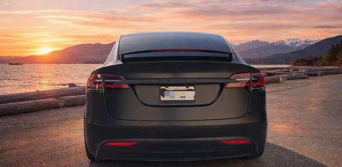 Tesla Model X 2021