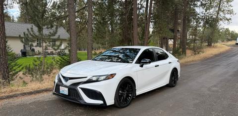 Toyota Camry Hybrid 2022
