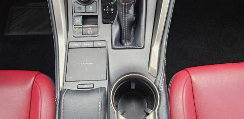 Lexus NX 2021