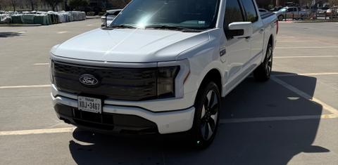 Ford F-150 Lightning 2025