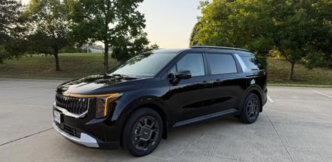 Kia Carnival Hybrid 2025