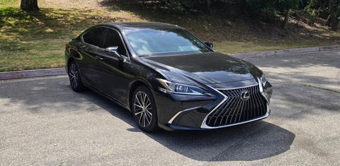 Lexus ES 2023