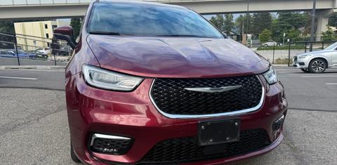 Chrysler Pacifica 2023