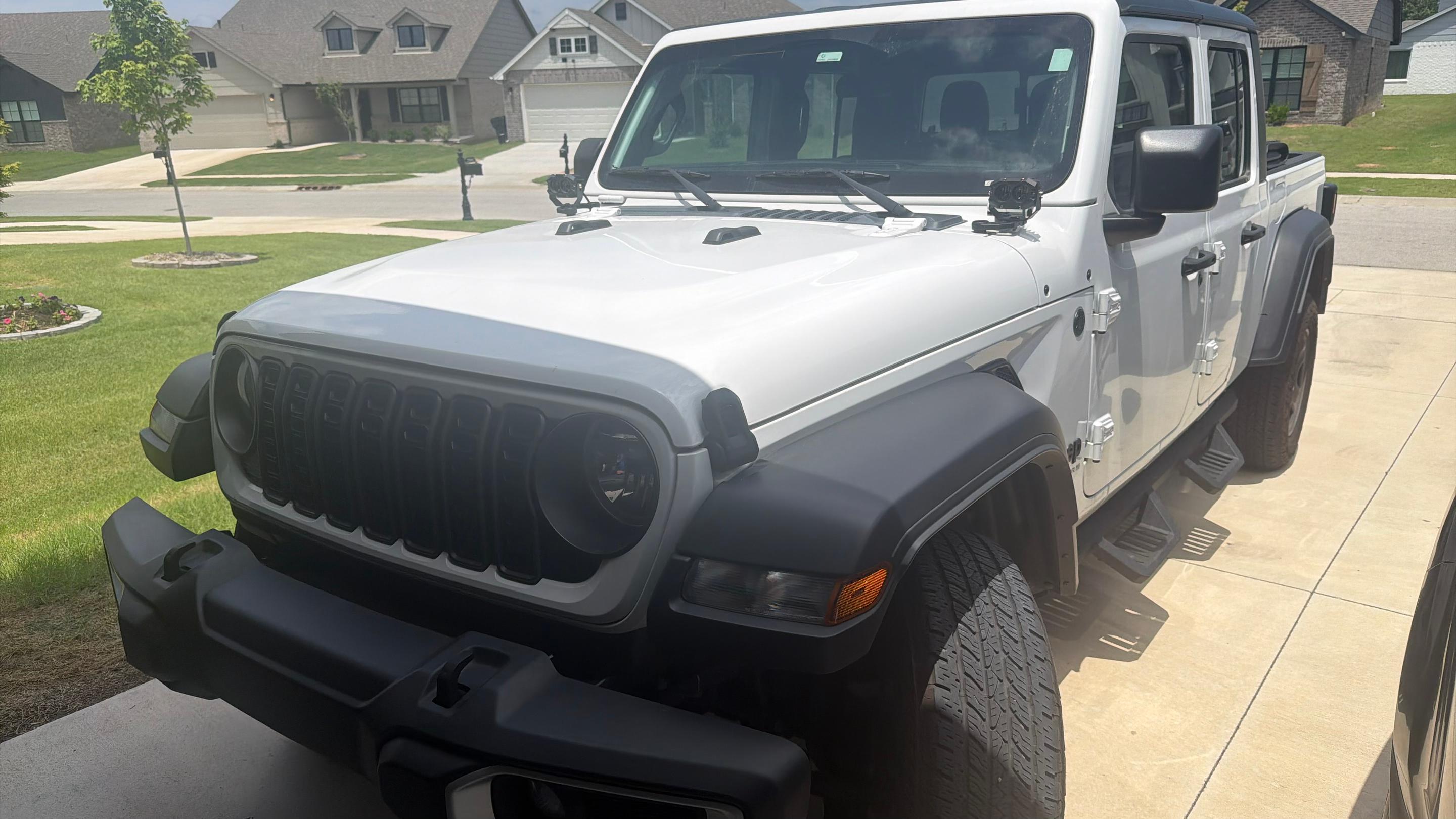 Jeep Gladiator 2024 in Tulsa, OK