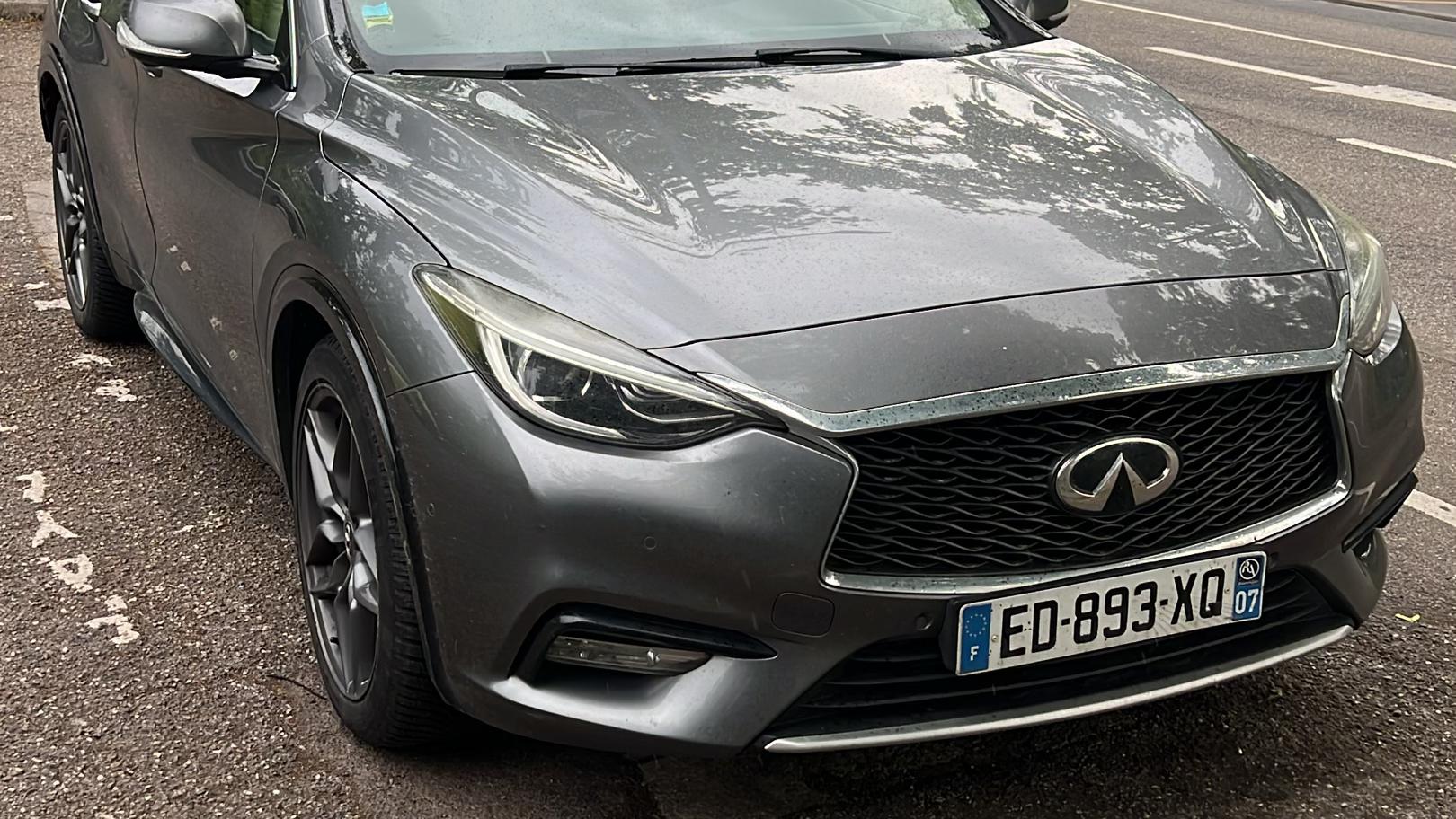 INFINITI Q30 2016 à Metz