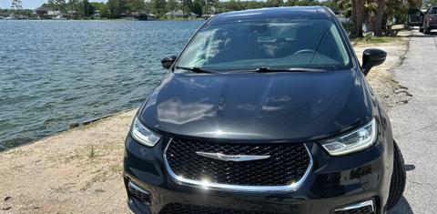Chrysler Pacifica 2023