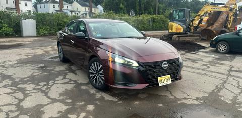 Nissan Altima 2025