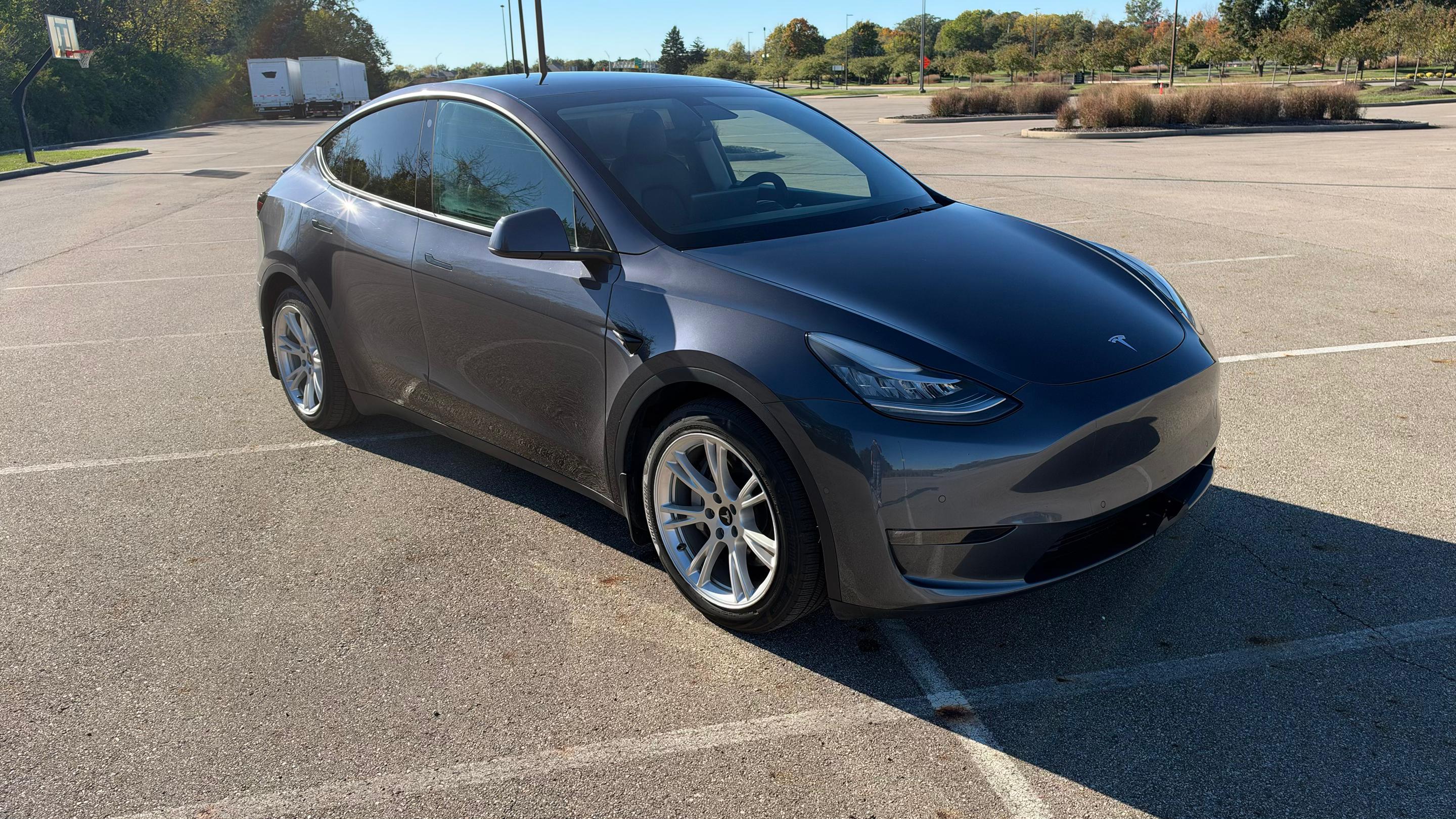 Tesla Model Y 2022 in Fishers, IN