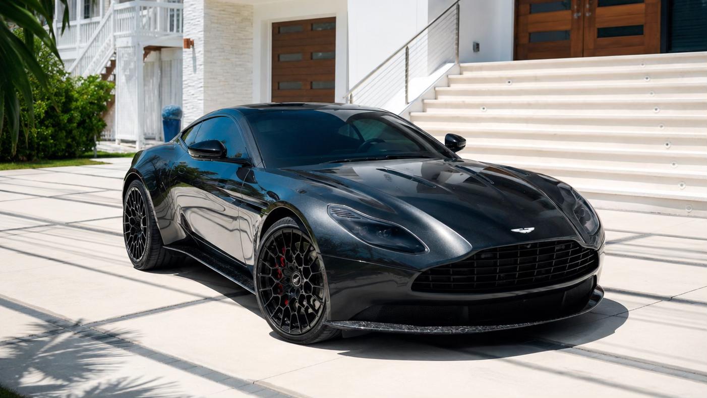 Aston Martin DB11 2017 in Lehigh Acres, FL