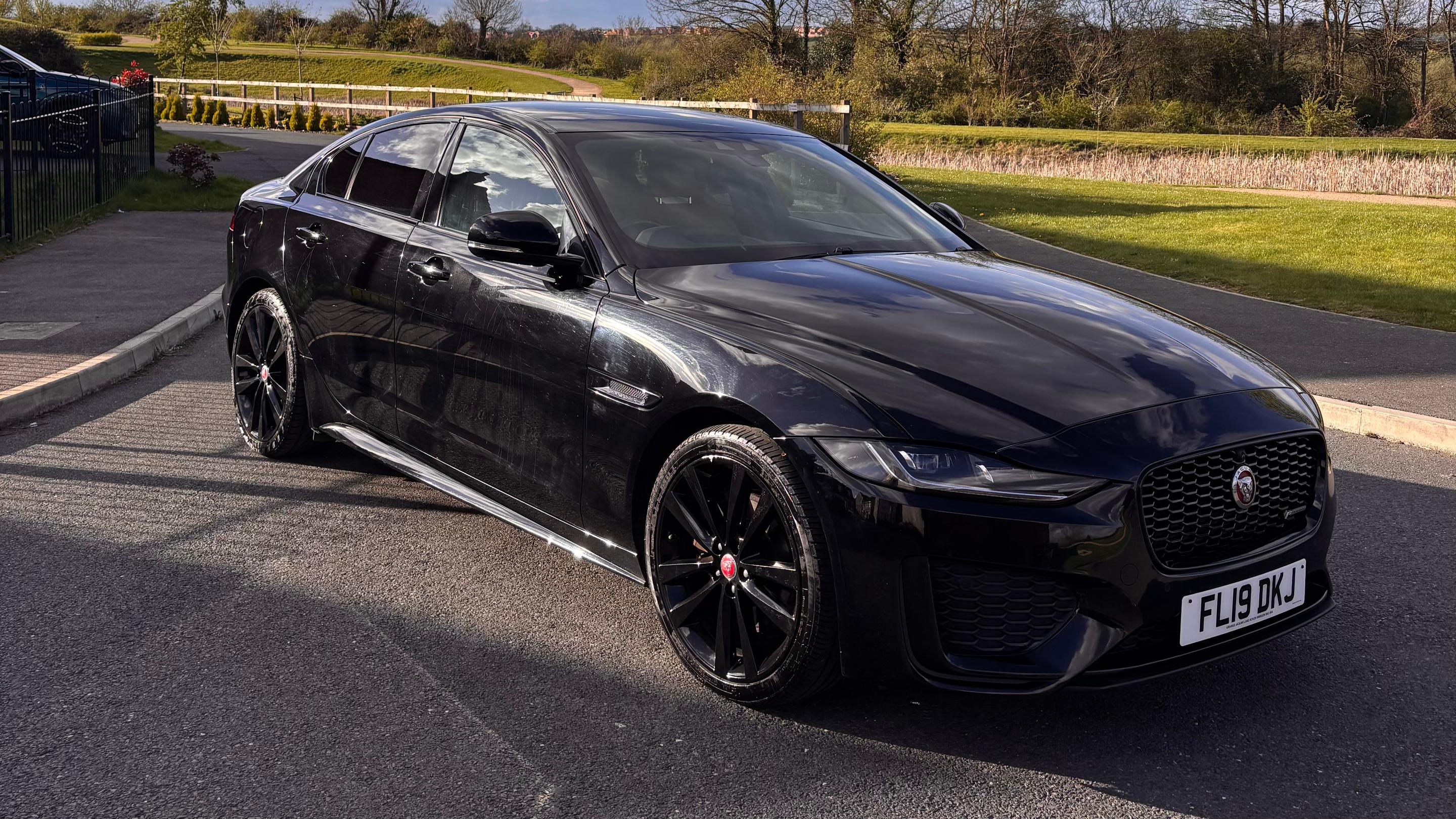 Jaguar XE 2019 in Harrow