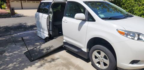 Toyota Sienna 2015
