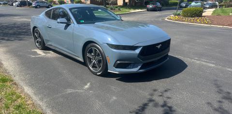 Ford Mustang 2025