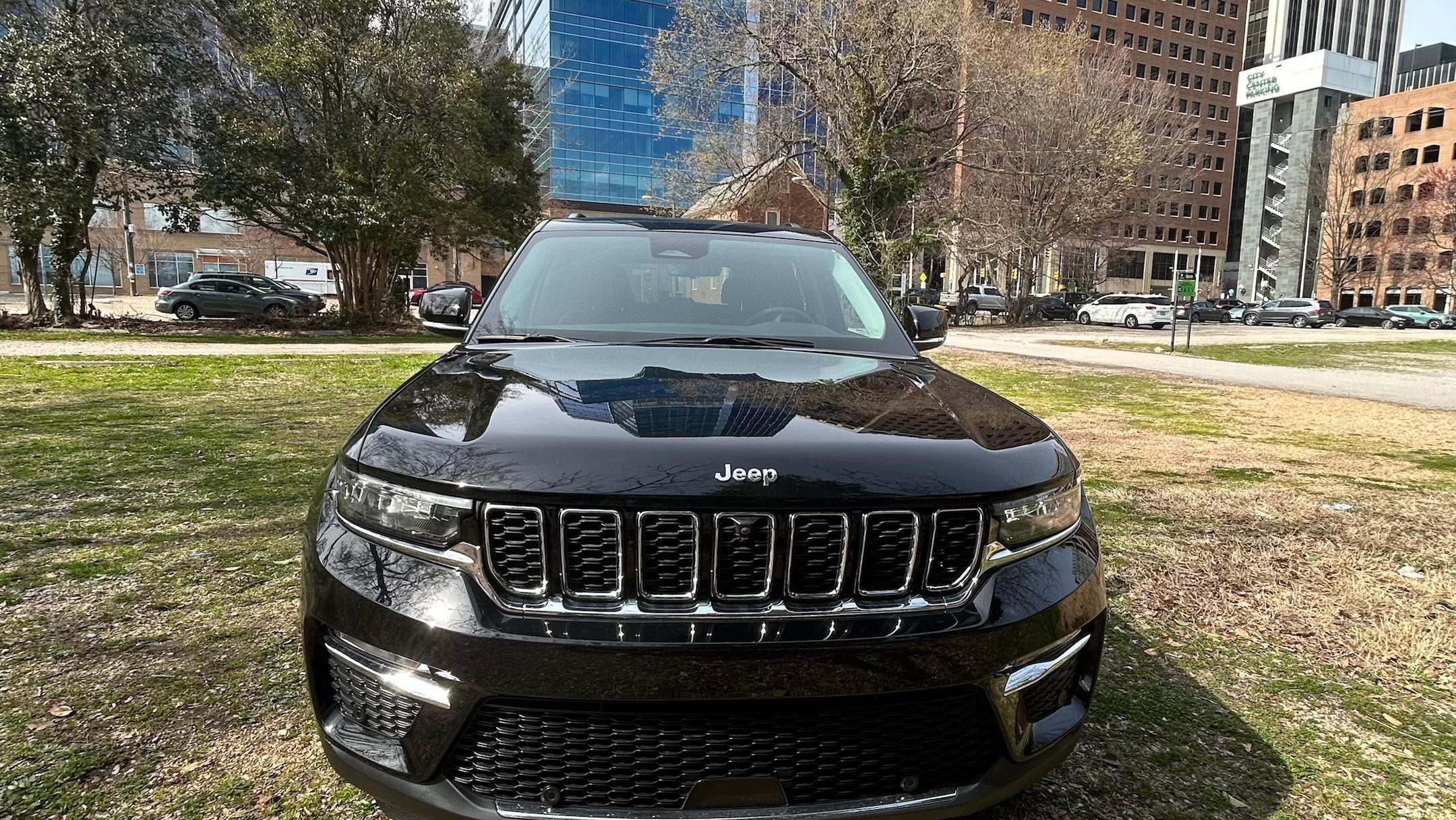 Jeep Grand Cherokee 2023 in Arlington, VA