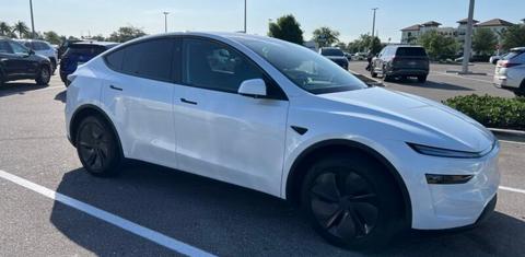 Tesla Model Y 2026