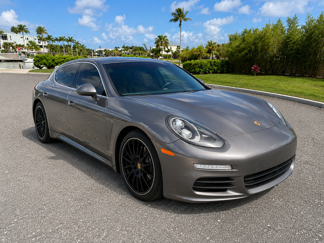 Porsche Panamera 2014 in Tampa, FL