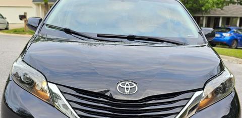 Toyota Sienna 2015