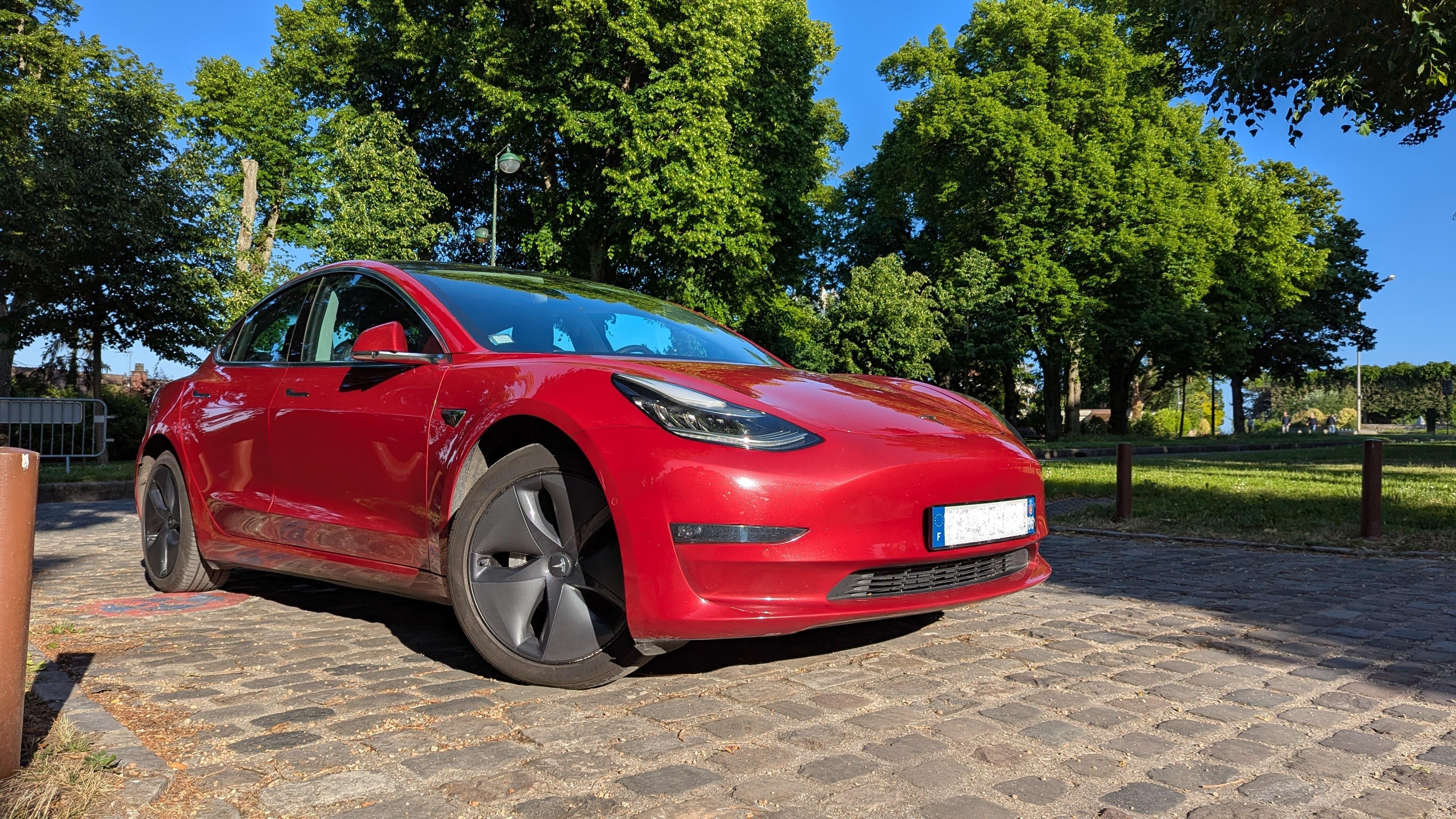 Tesla MODEL 3 2019 in Meudon
