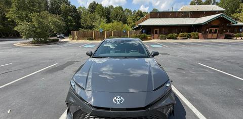 Toyota Camry Hybrid 2026