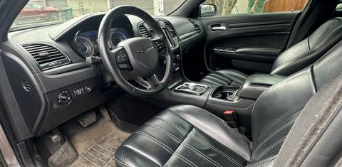Chrysler 300 2016