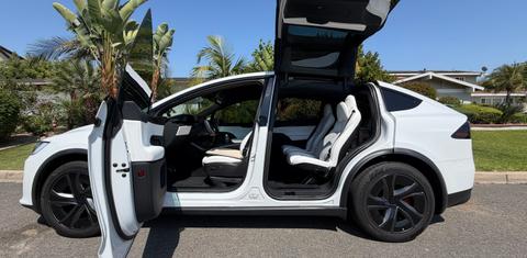 Tesla Model X 2026