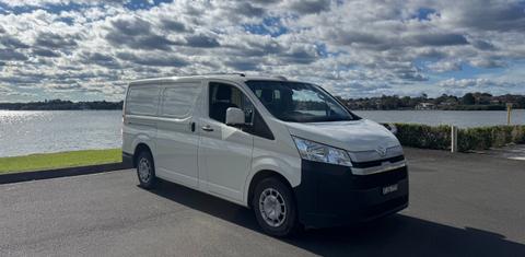 Toyota HIACE 2024