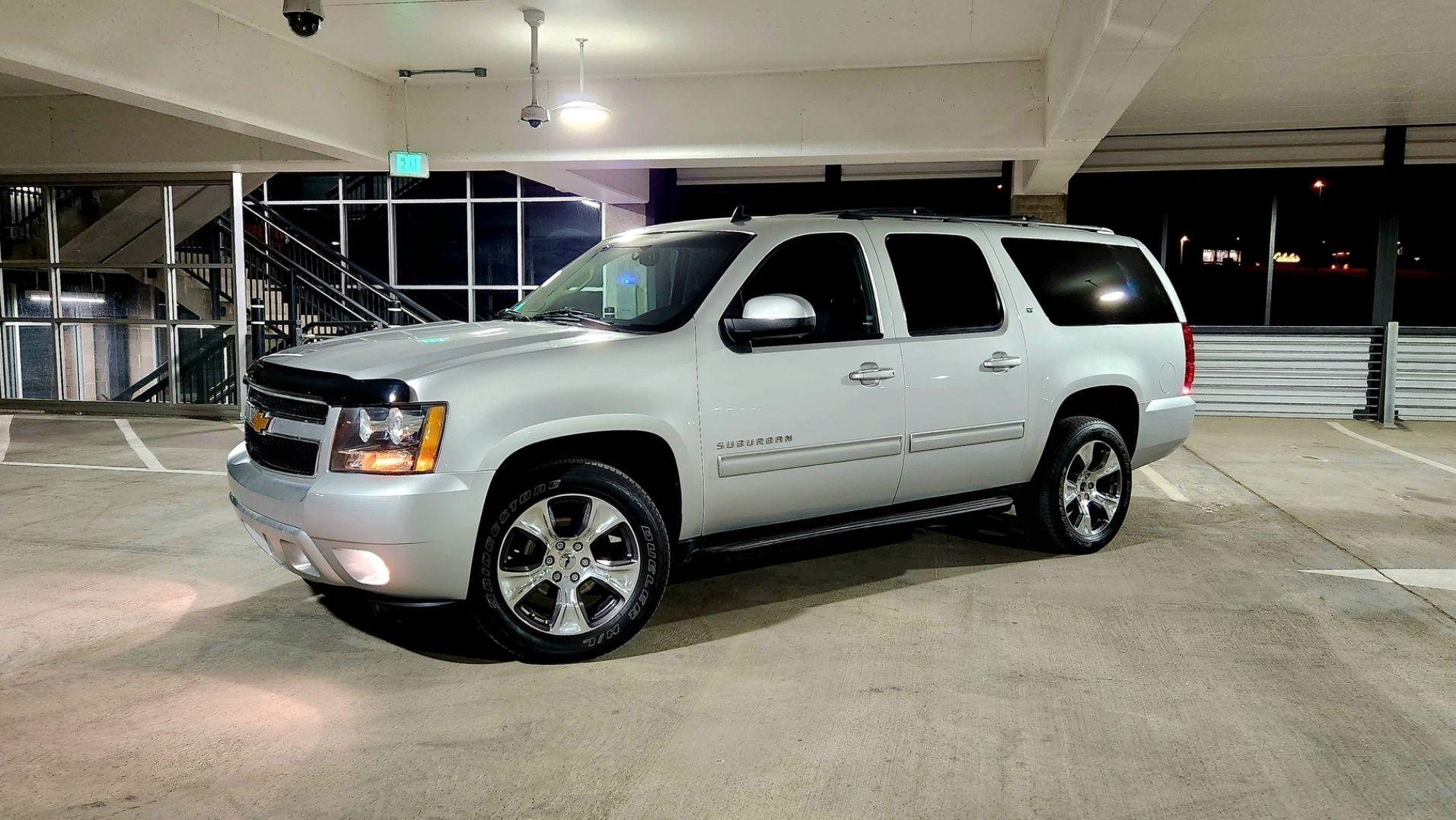 Chevrolet Suburban 2014 in 