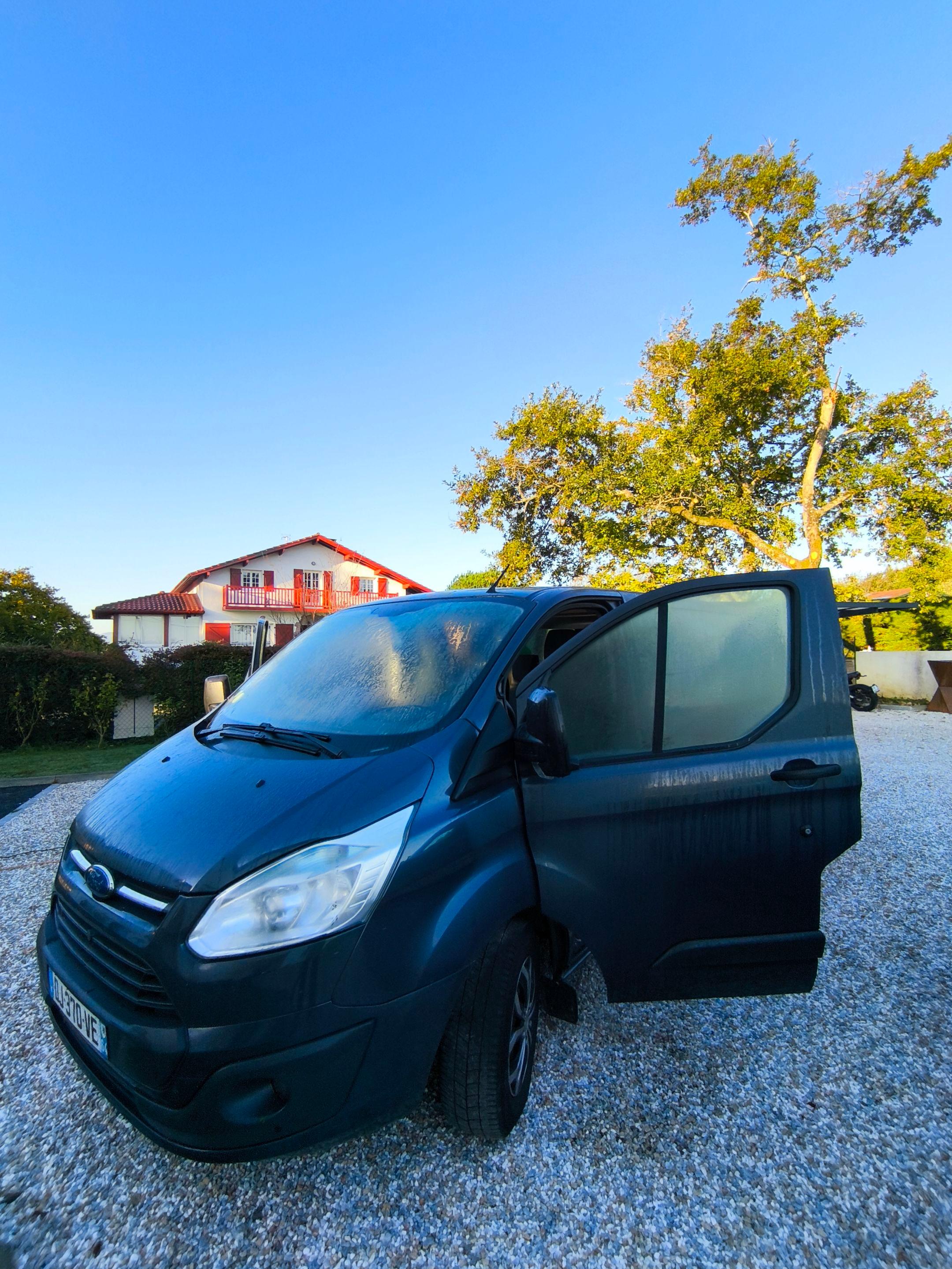 Ford TRANSIT KOMBI 2014 à Arbonne