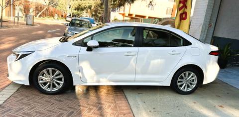 Toyota COROLLA 2024