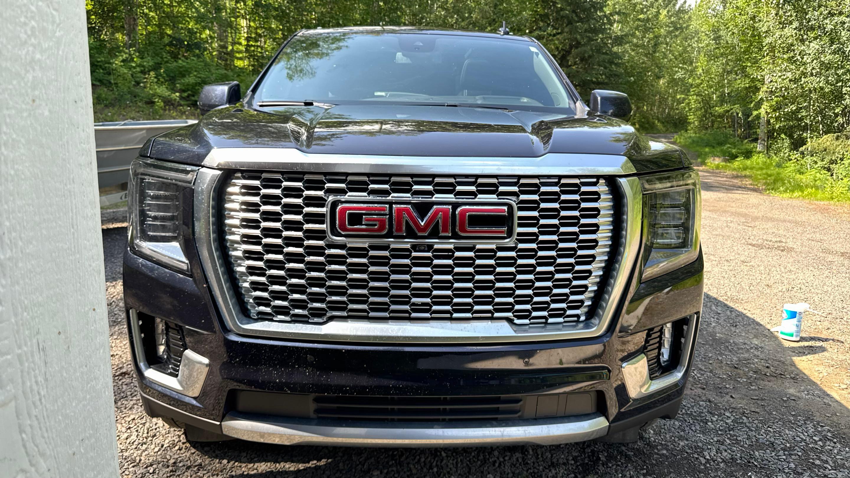 GMC Yukon 2023 in Fairbanks, AK