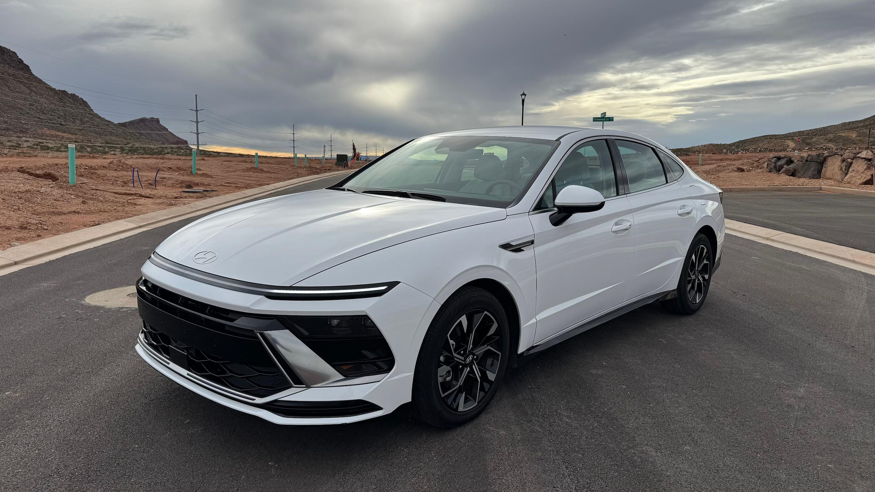 Hyundai Sonata 2024 in Washington, UT