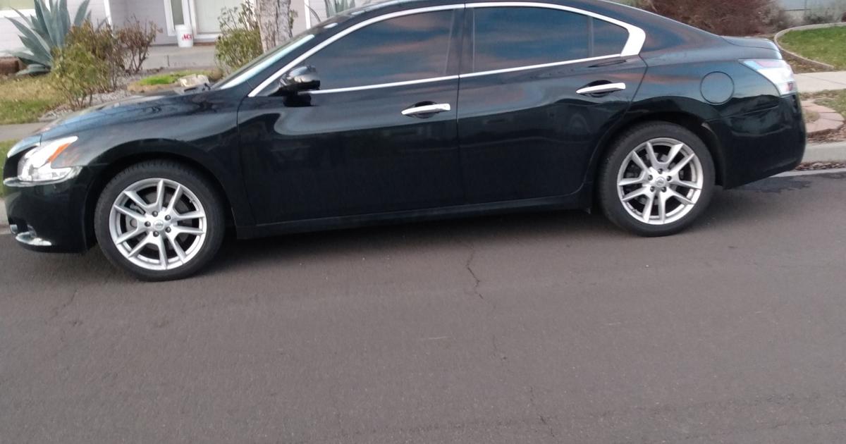 Nissan Maxima 2013 rental in Medford, OR by Dawn M. Turo
