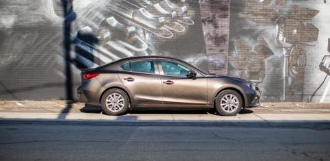 Mazda Mazda3 2015
