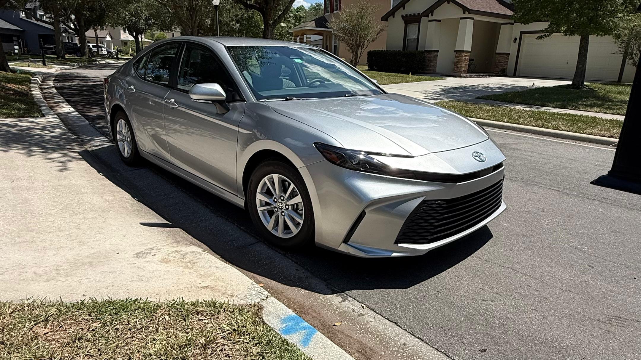 Toyota Camry Hybrid 2025 in Windermere, FL
