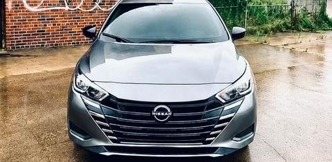 Nissan Versa 2024