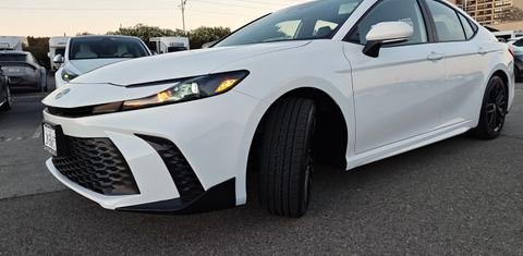 Toyota Camry Hybrid 2025