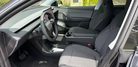 Tesla Model Y 2026