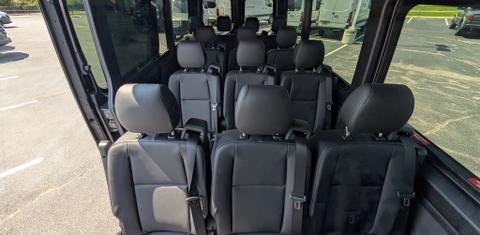 Mercedes-Benz Sprinter 2025