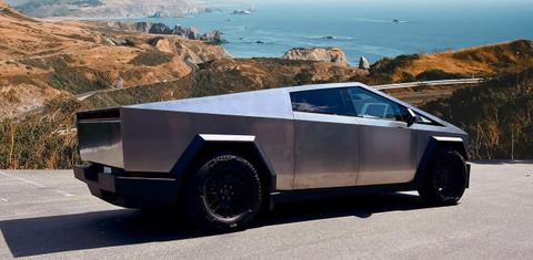 Tesla Cybertruck 2025