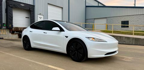 Tesla Model 3 2025